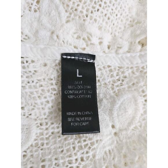 BKE Boutique~Woman Size L~White Crochet Lace Antique Open Front Vest Fringe Boho - Picture 11 of 14